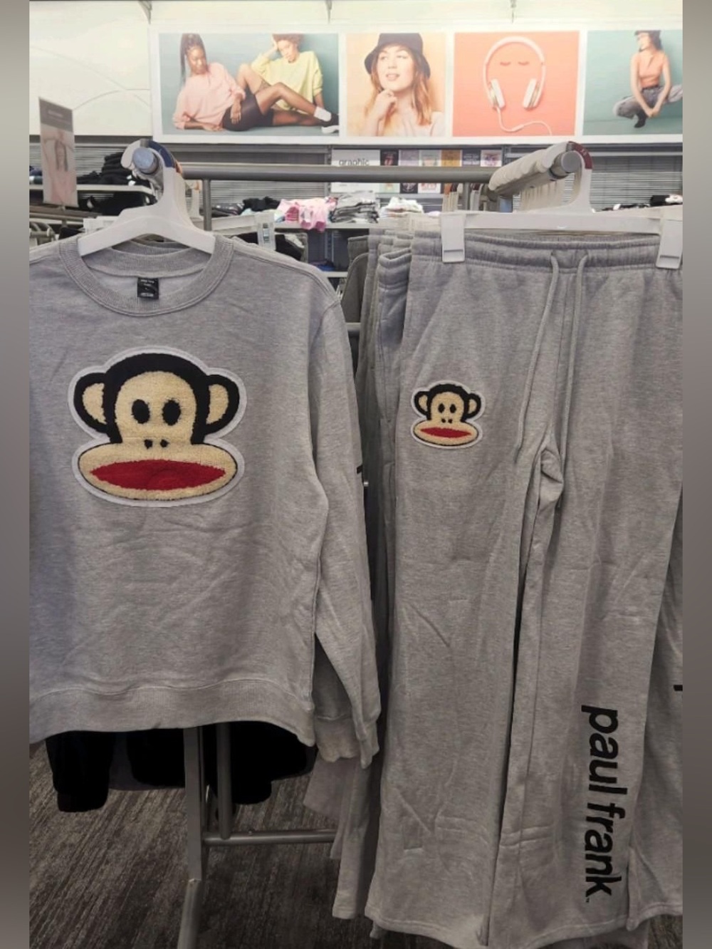 PAUL FRANK set